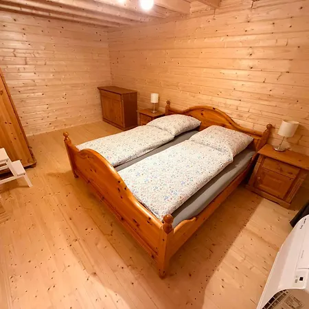 Blockhaus Waldglueck דירה